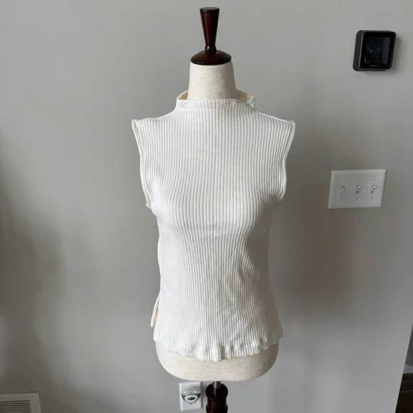 Madewell Side-Slit Mockneck Tank Sleeveless Ribbed Tank Top - Color: Lighthouse - Picture 10 of 14